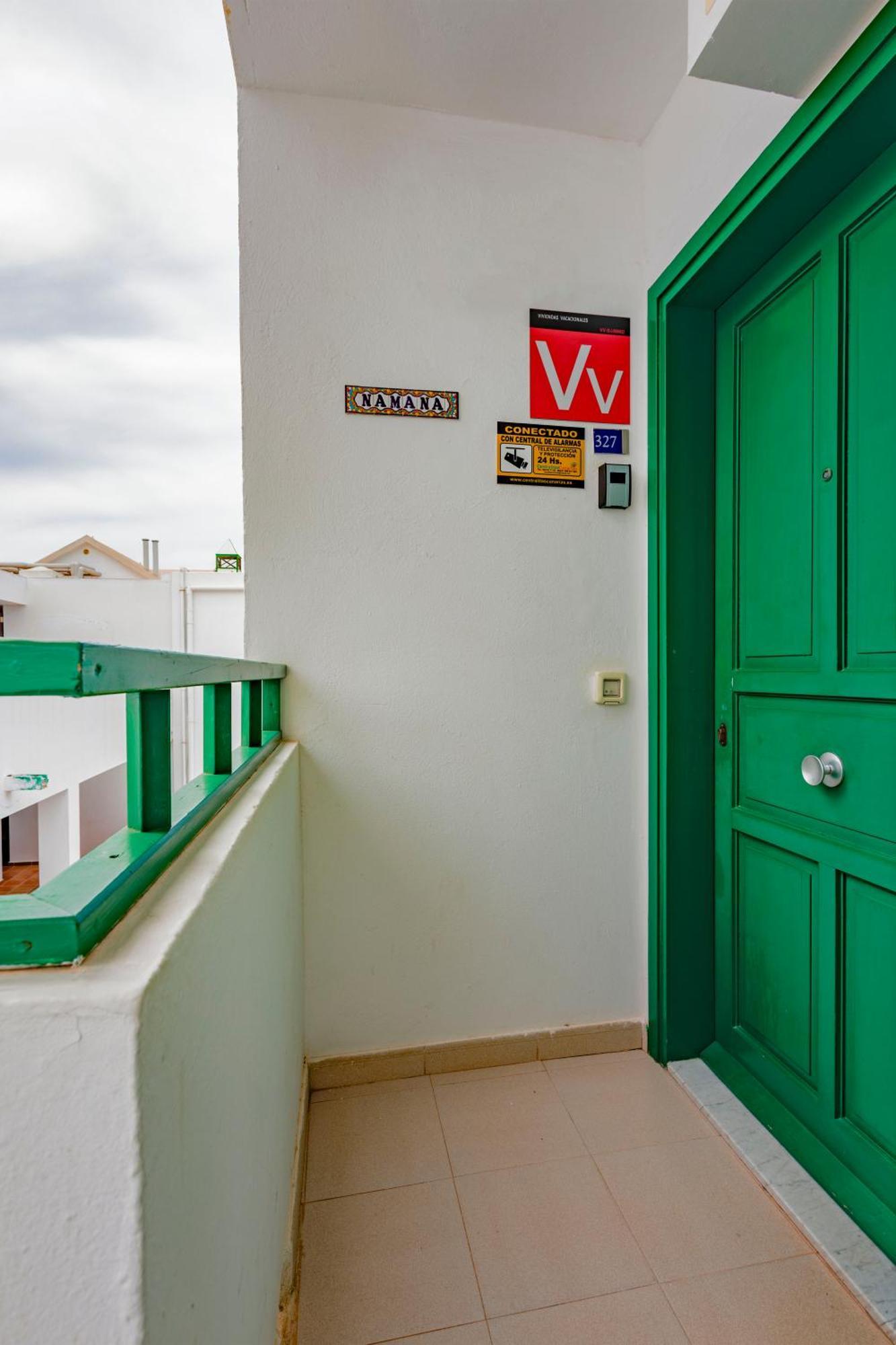 Vivienda Vacacional Namana Beach Costa Teguise Exterior photo